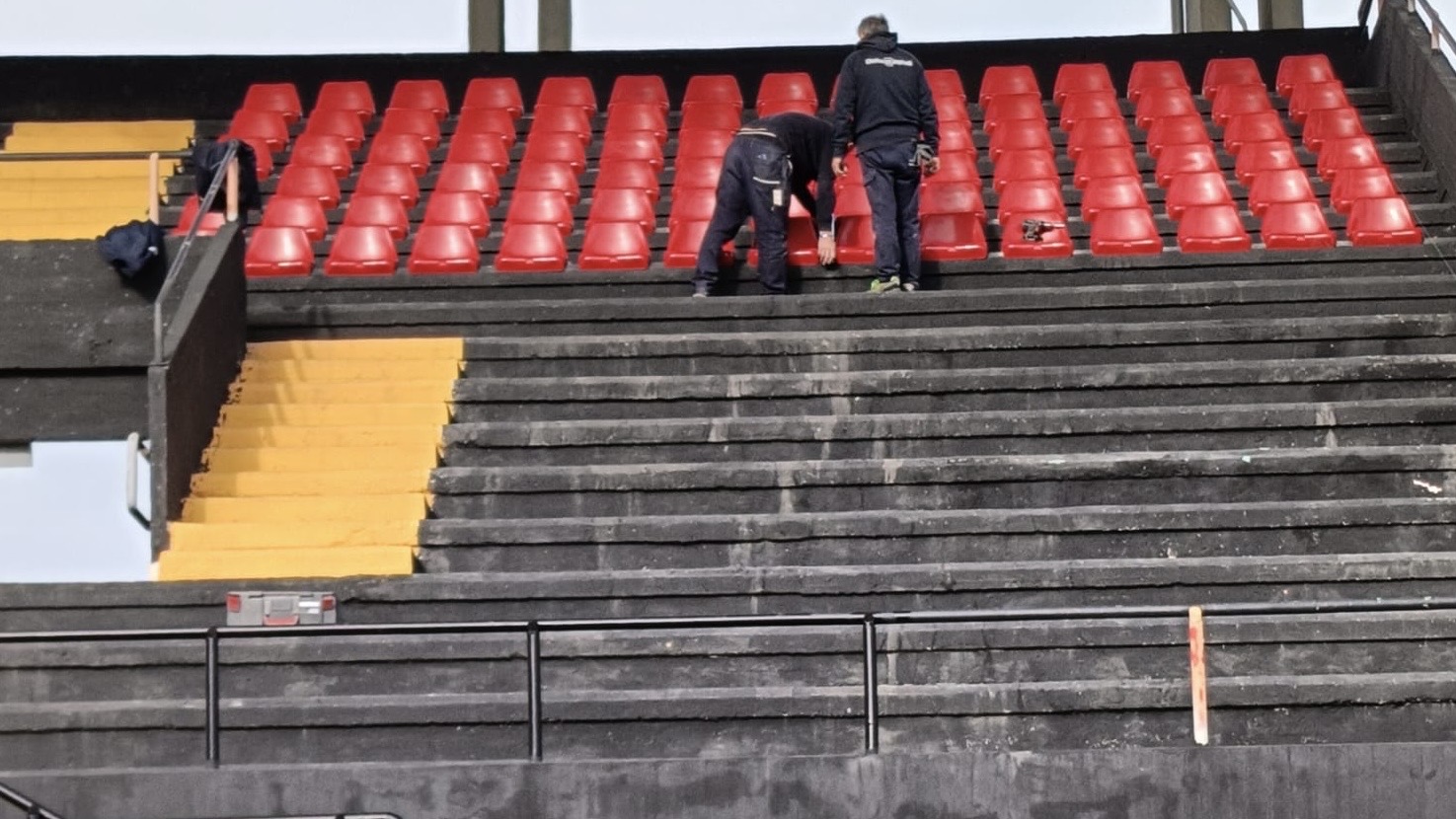 Stadio San Francesco, iniziata l’installazione dei sediolini