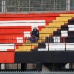 LA SIGNORA IN ROSSONERO: il re è solo!